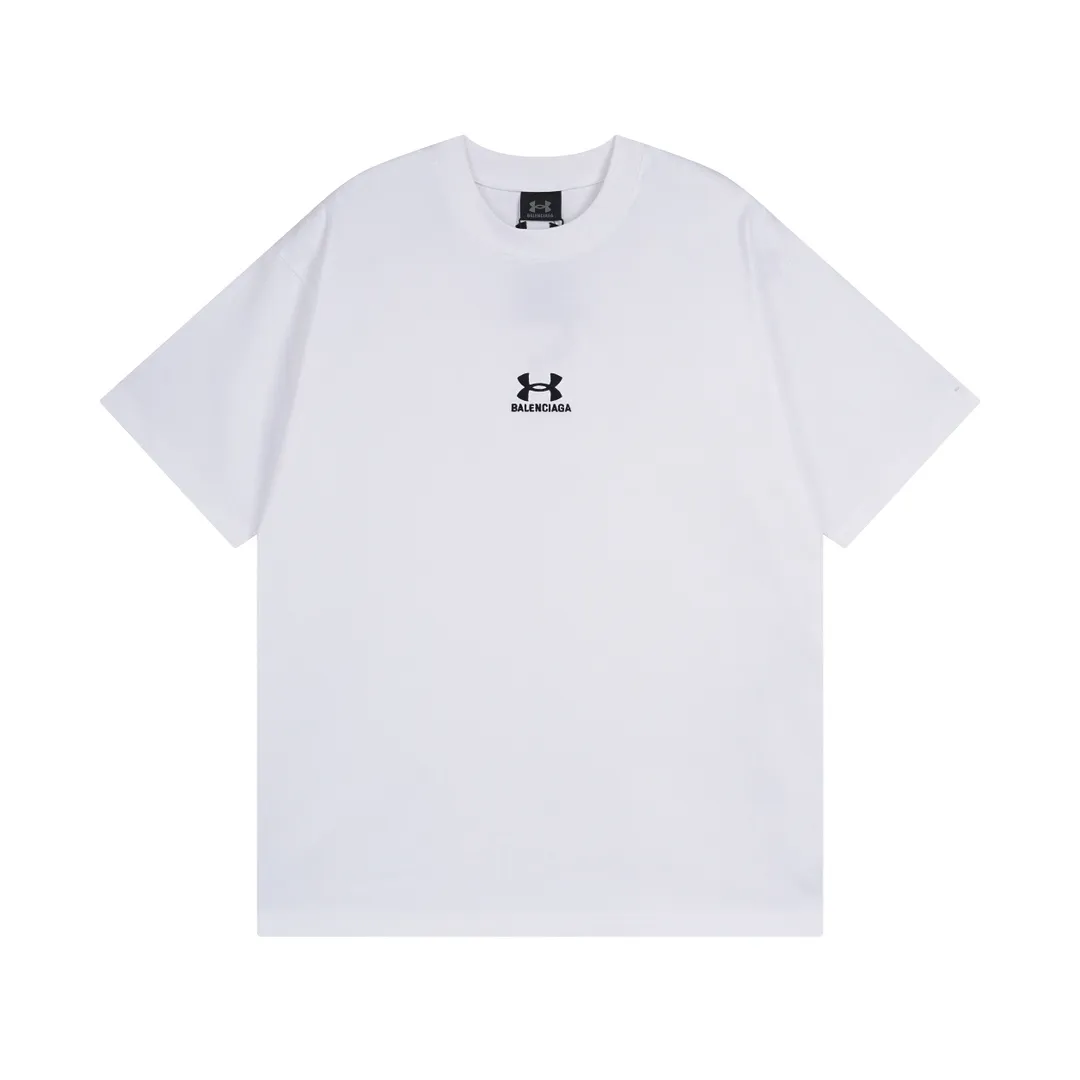 【 . Quality】BALENCI*GA/ Under Armour T # SS 24 New Arrival。 ， 。 。 ZP 。 260 ， . ， 。 。Classic LOGO ， ， ， 。 . 。 OS . Same Style ：BL 223372 ：Black，Red，White Size：XS S M L